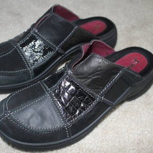 Romika Black Leather Mules Clogs Size 42 EUR, Size 11-12 US